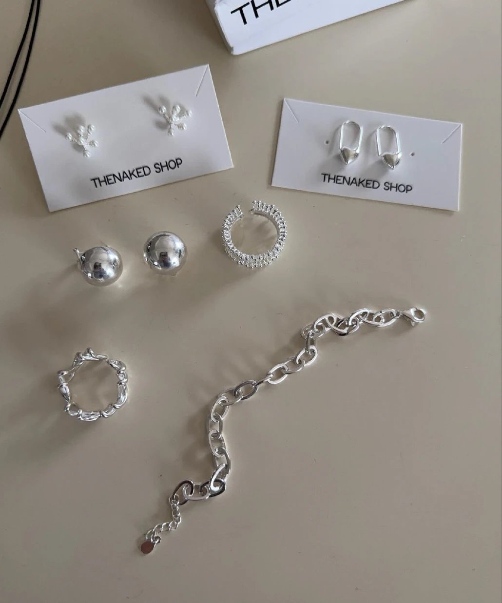 GOODS